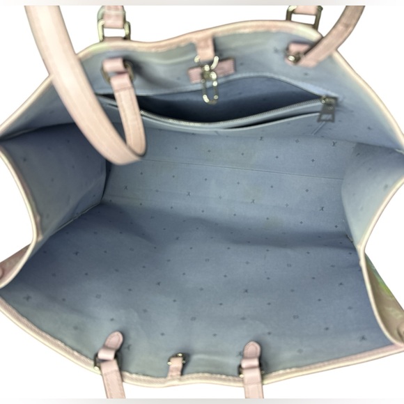 LOUIS VUITTON
Monogram Escale Onthego GM Pastel - Picture 8 of 14